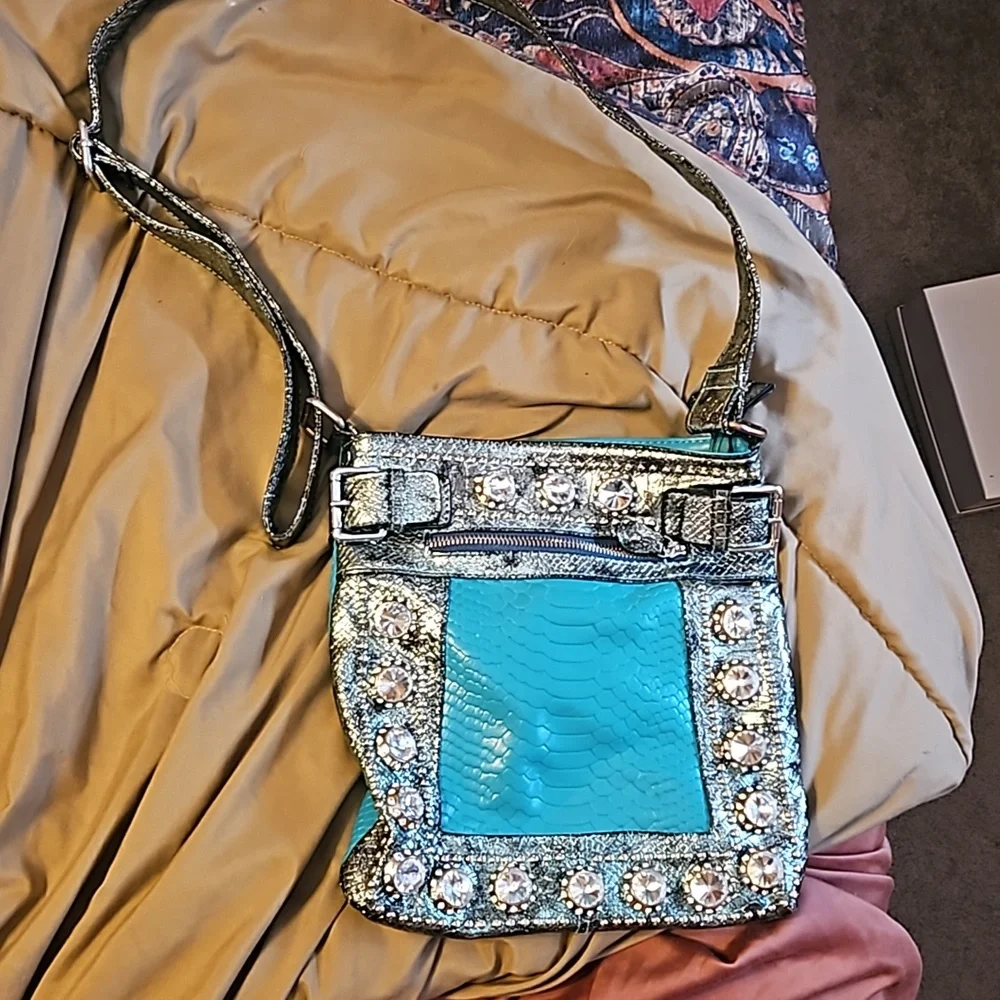 Purse - Picture 1 of 4